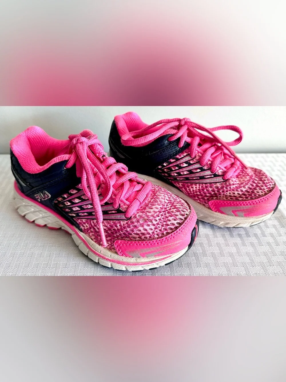 FILA Girls Pink Navy Athletic Running Sneakers Shoes Size 11